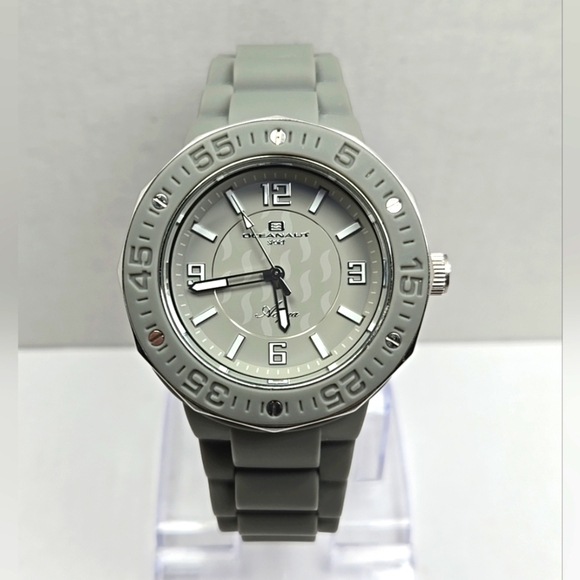 Oceanaut Other - Oceanaut OC0226 Men's Watch Stainless Steel Silicone Quartz 3ATM New Battery